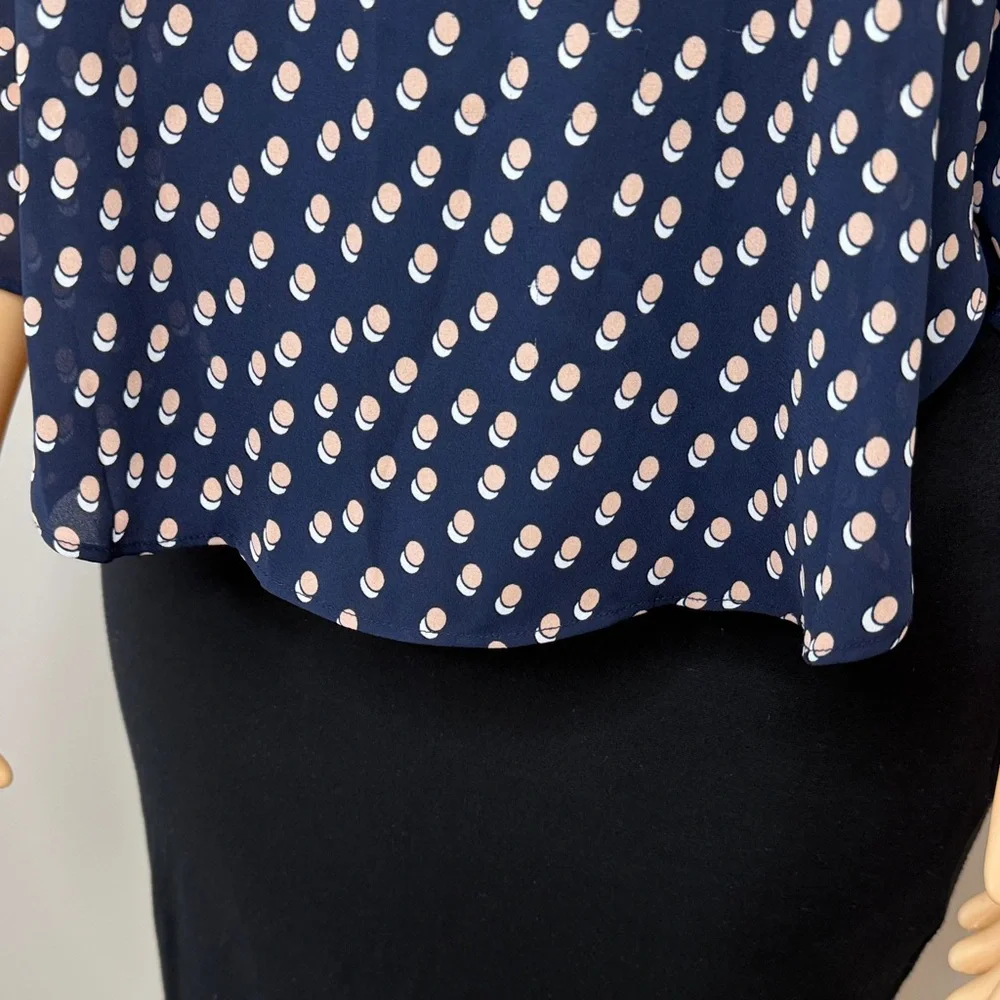 Ann Taylor Blouse Size Small - Picture 4 of 15